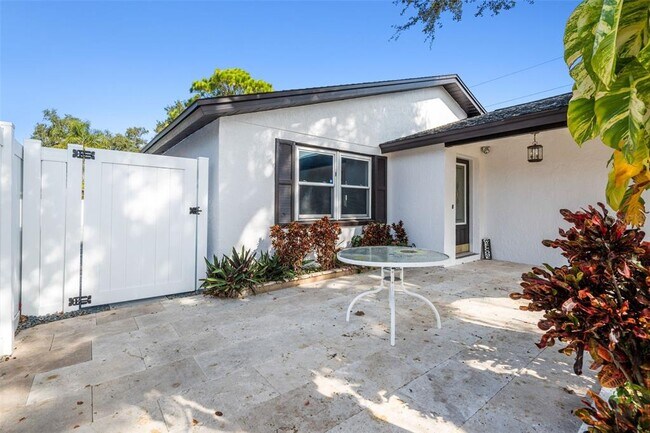 Foto del edificio - 10187 122nd Ave N