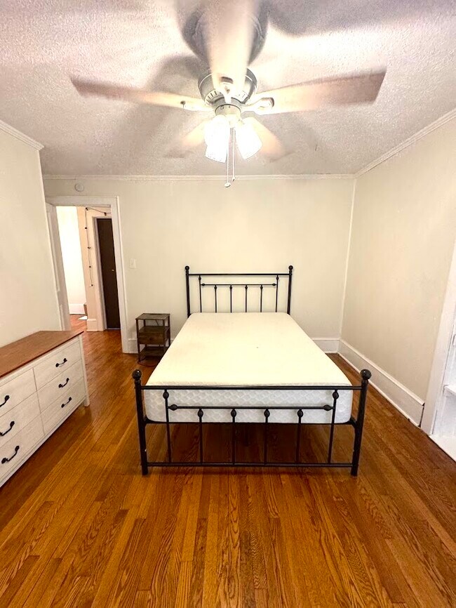 Foto del edificio - 1209 Windsor Ave