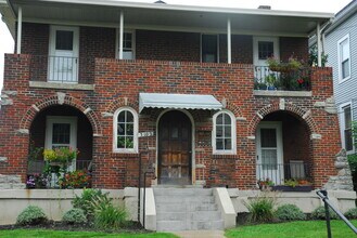 Building Photo - 3102 Troy Ave