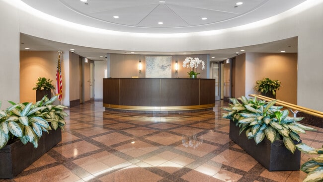 Building Photo - 480 N McClurg Ct