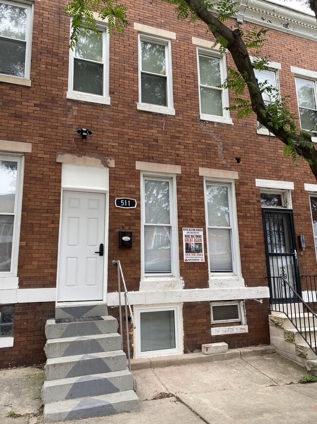 Building Photo - 511 N Pulaski St
