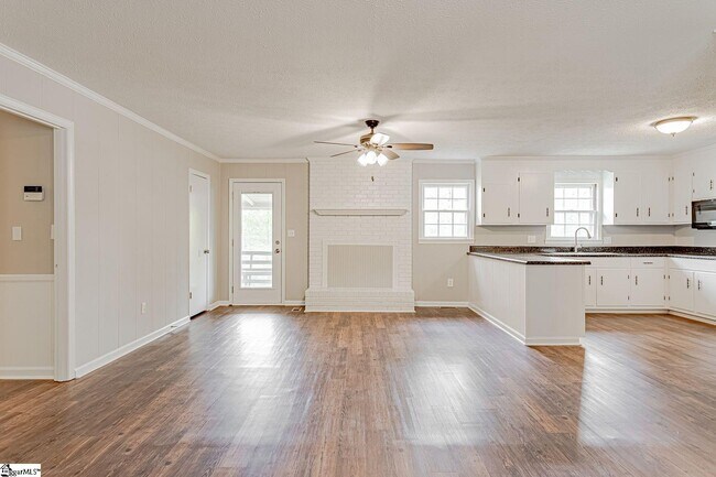 Foto del edificio - 203 McArthur St