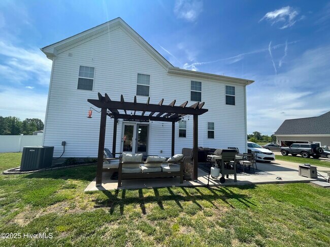 Foto del edificio - 276 Keeter Barn Rd