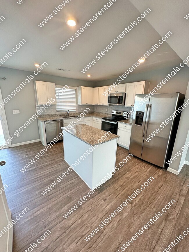 Building Photo - 3628 Brookway Dr