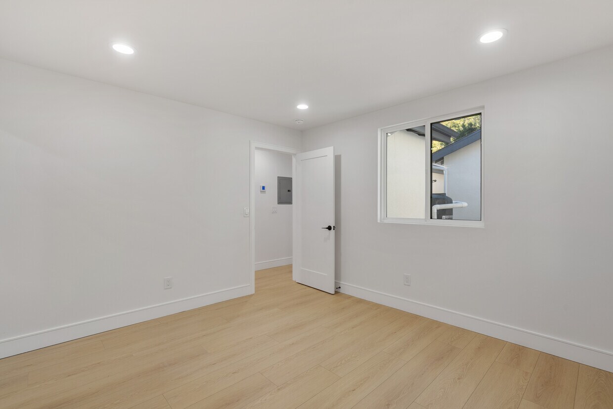 Foto del edificio - 2821 Blanchard St