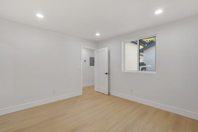 Photo - 2821 Blanchard St Townhome