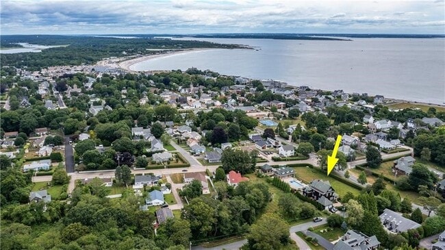 Photo - 7 Gibson Ave House