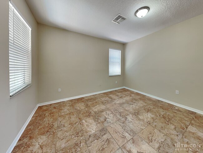 Building Photo - 17519 Balmaha Dr
