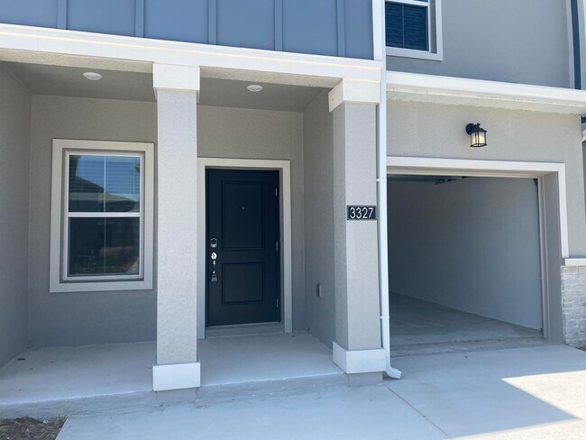 Building Photo - 3327 Laurent Loop