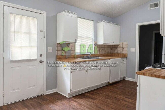 Building Photo - 10346 Wisteria Ln
