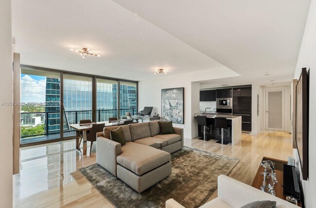Foto del edificio - 1451 Brickell Ave