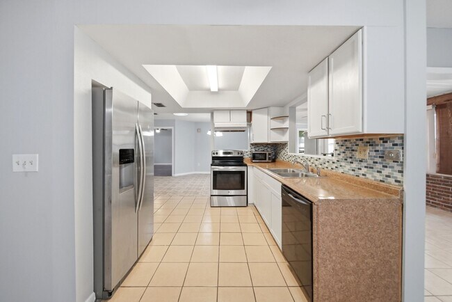 Foto del edificio - 8334 Crosswicks Dr