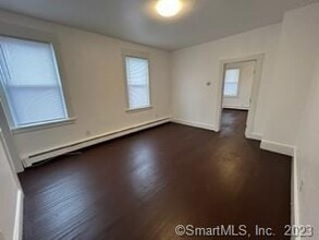 Building Photo - 117 Lexington Ave