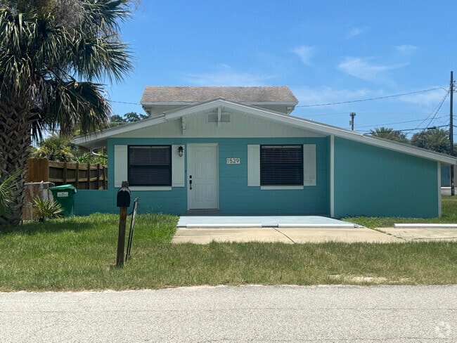 Building Photo - 1529 Espanola Ave