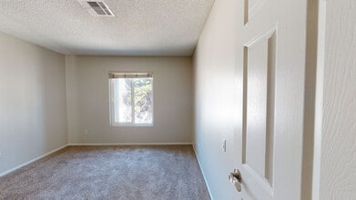 Interior Photo - 27 Seventy Five Mesa Verde