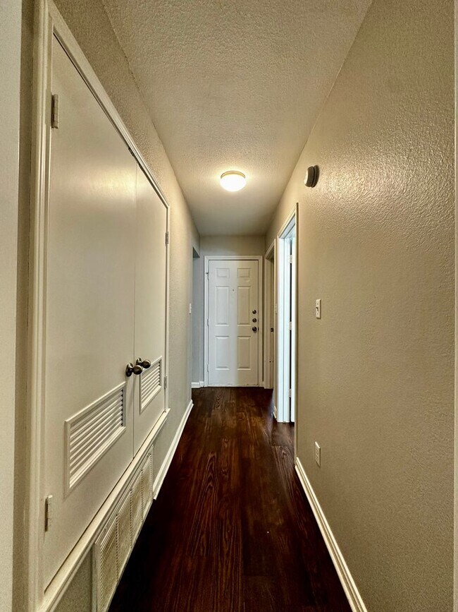 Foto del edificio - 2/2 Townhome Blocks from Baylor Campus!