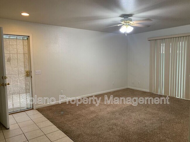 Building Photo - 607 E Monte Vista Ave