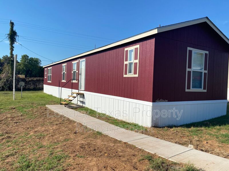 Foto principal - 800 N Old Betsy Rd