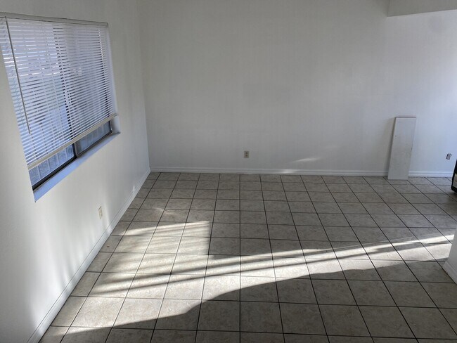 Foto del edificio - 592 Sea Shell Ln