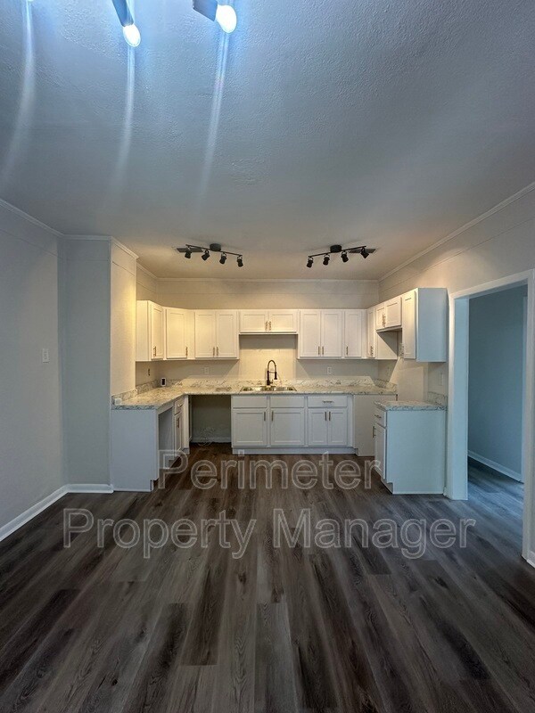 Foto del edificio - 1804 Callahan St