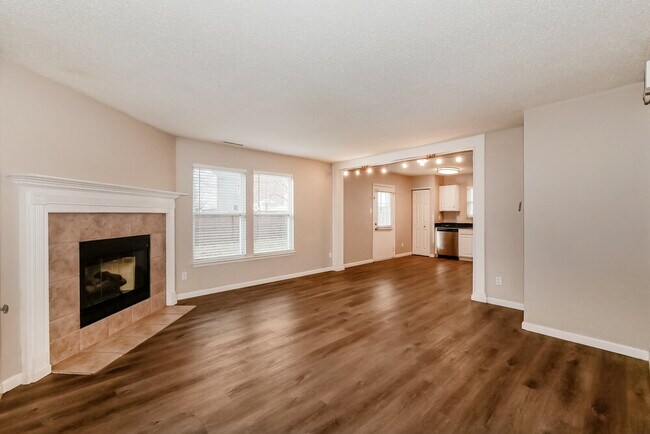 Foto del edificio - 2014 Dutch Elm Dr