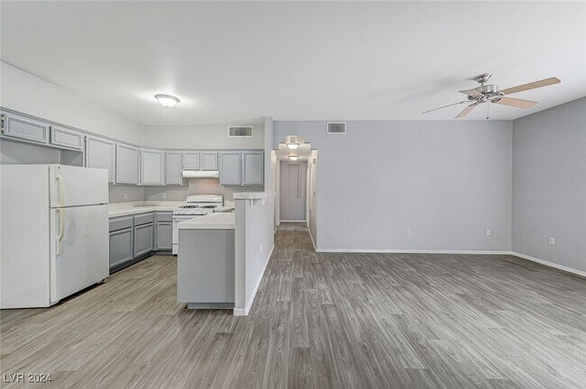 Foto del edificio - 2110 Los Feliz St