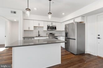 Building Photo - 7037 Ridge Ave Building Photo - 7037 Ridge Ave