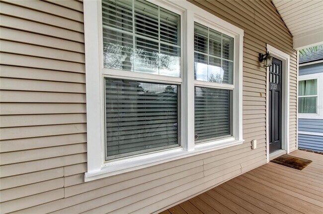 Building Photo - 2123 W Spruce St