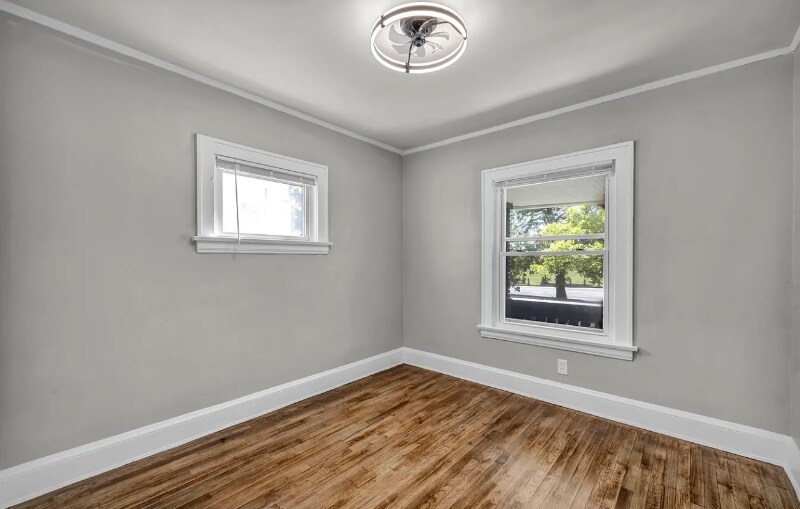 11125 Melba Ave Cleveland, OH 44104 – photo 4