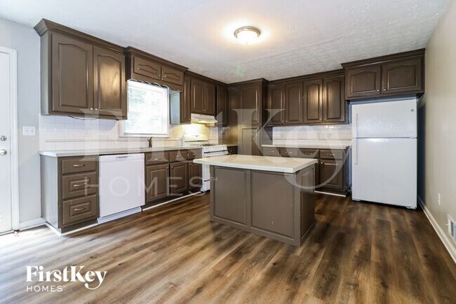 Building Photo - 278 Omega Dr