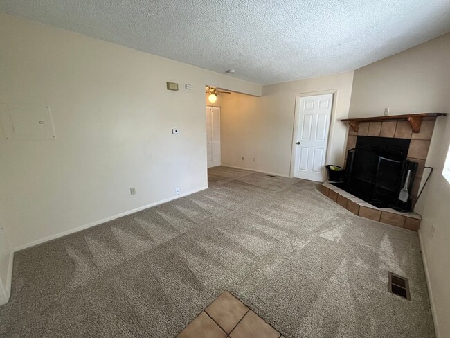 Building Photo - 739 Manitou Blvd