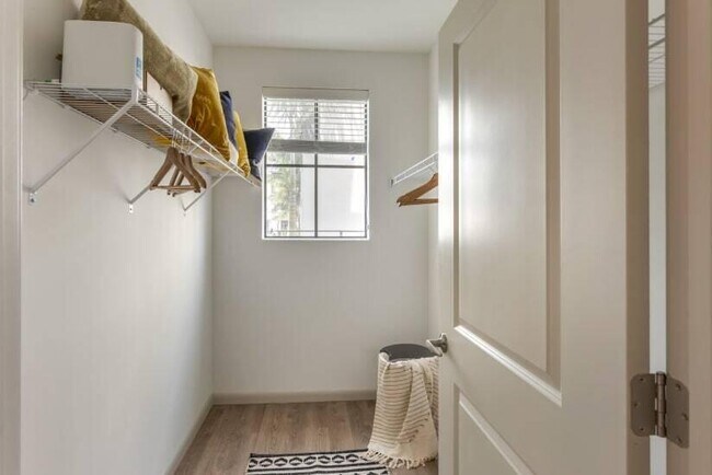 Building Photo - 12155 US-1