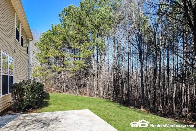 Foto del edificio - Large 5 bed, 3 bath, 2100 sqft home