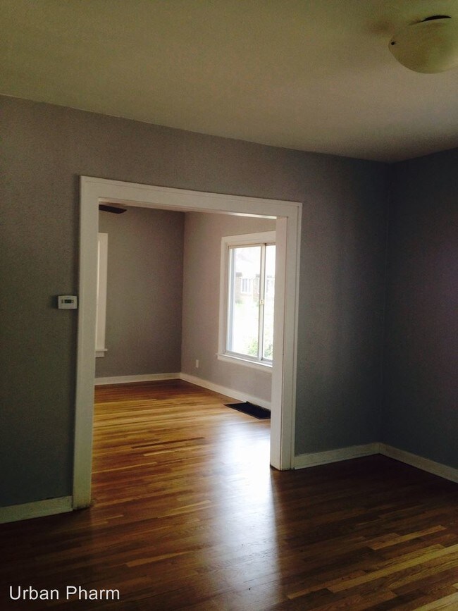 Building Photo - 3 br, 2 bath House - 2402 Lamar SW