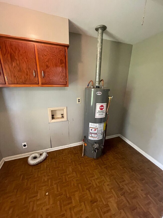 Foto del edificio - 2 Bed 1 Bath Duplex