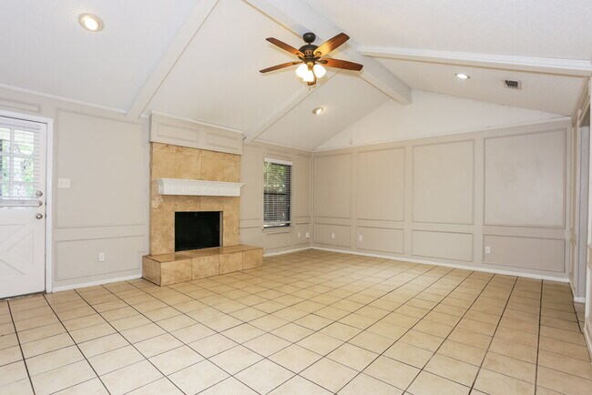 Building Photo - 7908 Hulen Park Cir