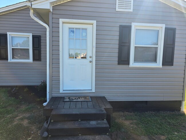 Building Photo - 510 N Gate Rd
