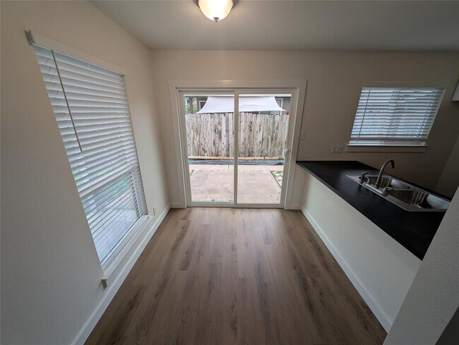 Foto del edificio - 2905 Parker Ln