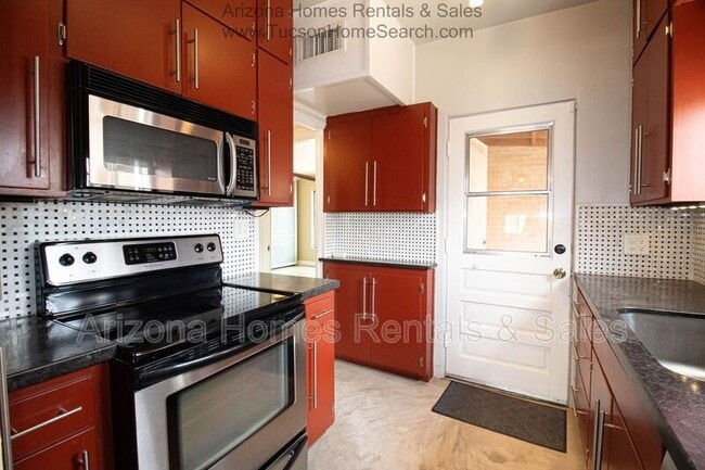 Photo - 122 N Martin Ave House