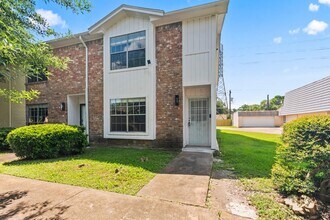 Building Photo - 6715 Biggs Ct