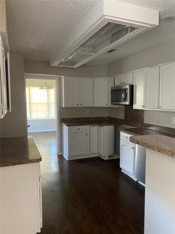 Building Photo - 905 Aspen Dr