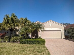 Building Photo - 4115 63rd Terrace E