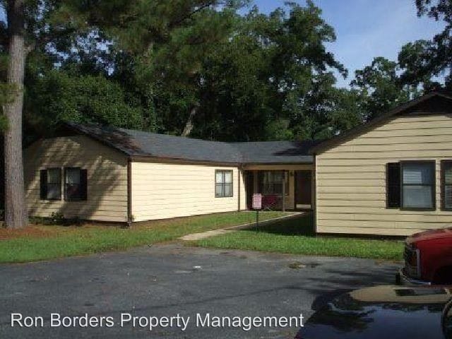 Primary Photo - 516 River St