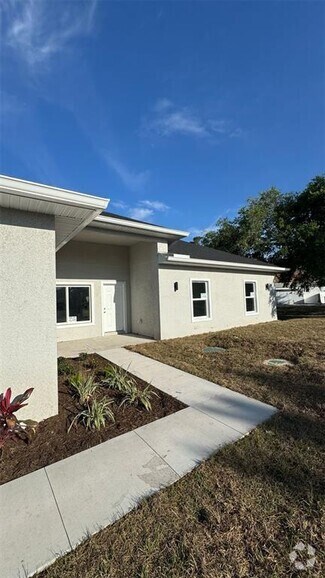 Building Photo - 5124 Andris St