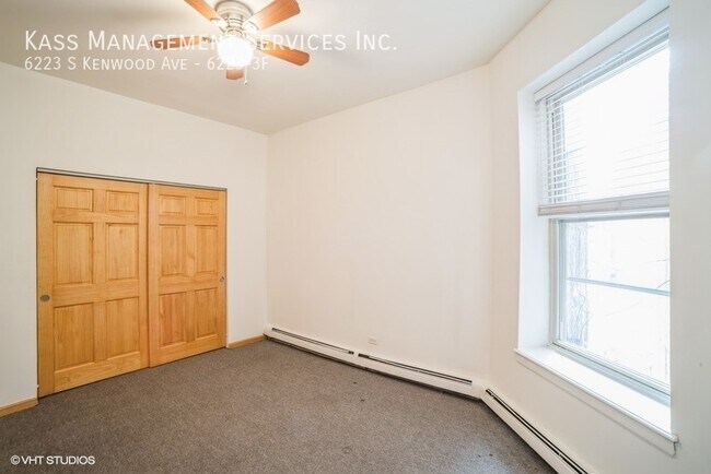 Foto del edificio - 6223 S Kenwood Ave