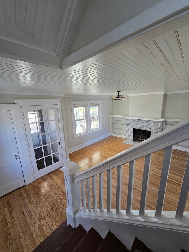 Building Photo - Charming 3BR Duplex in Rome