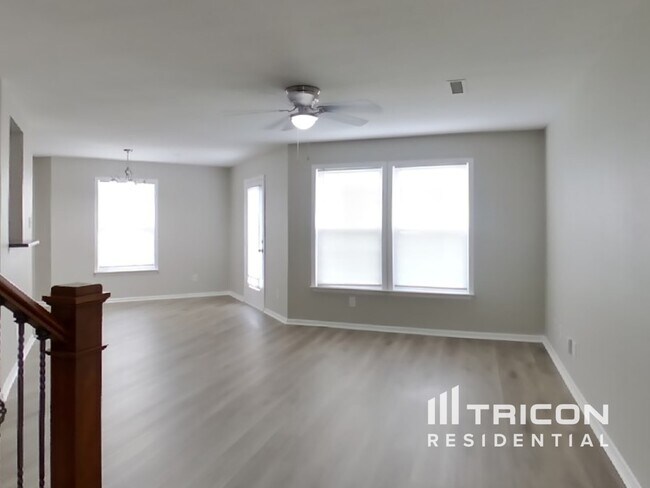 Foto del edificio - 1447 Pencross Ln
