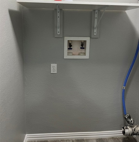 Building Photo - 2110 14th Ave N