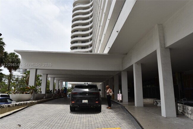 Building Photo - 5555 Collins Ave