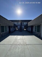 Building Photo - 510 N Encina St